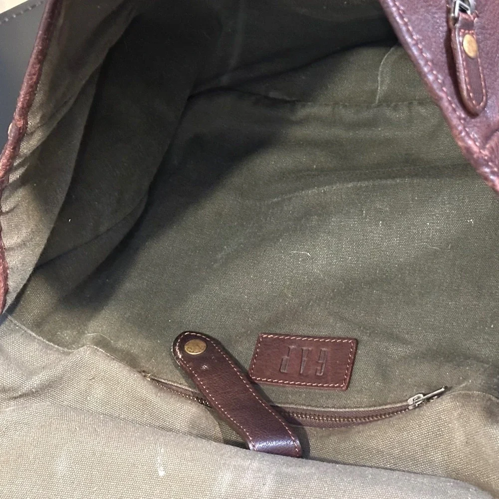 GAP Mens Brown Pebbled Leather Messenger Bag Satchel Laptop Crossbody Vintage